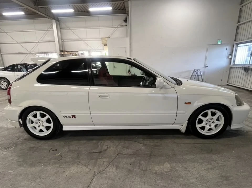 2000 Honda EK9 Civic Type R - Image 12 of 20