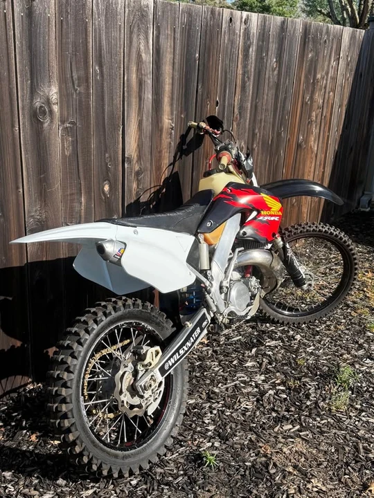 2000 Honda CR - Image 2 of 6