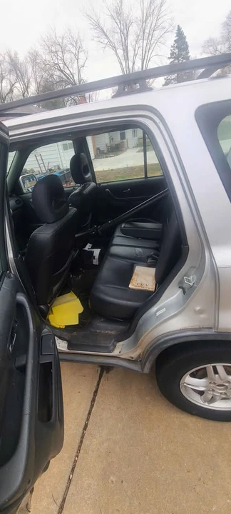 2000 Honda CR-V 1st Gen - Image 7 of 7