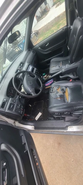 2000 Honda CR-V 1st Gen - Image 6 of 7