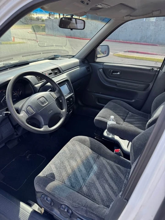 2000 Honda CR-V 1st Gen - Image 11 of 14