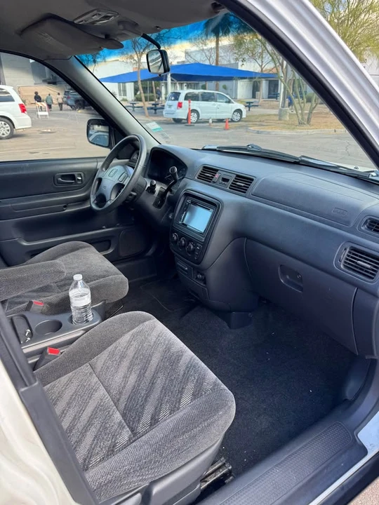 2000 Honda CR-V 1st Gen - Image 10 of 14