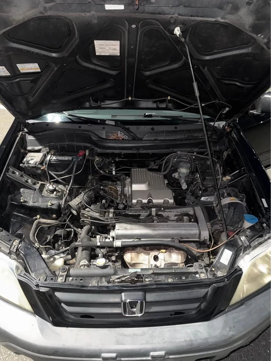 2000 Honda CR-V 1st Gen - Image 5 of 10