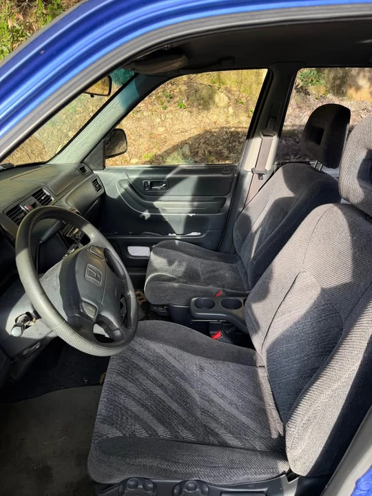 2000 Honda CR-V 1st Gen - Image 8 of 15