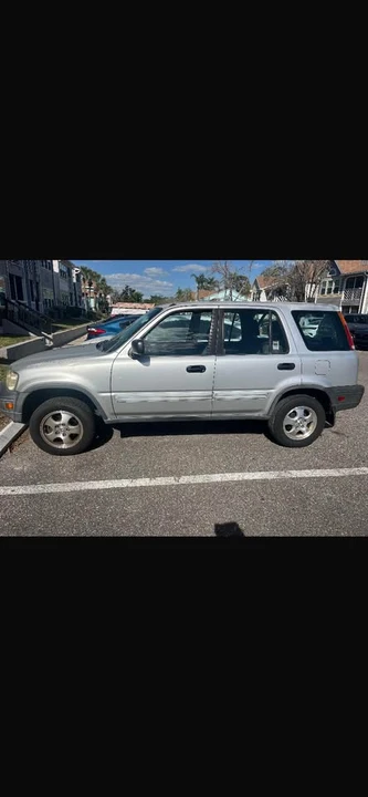 2000 Honda CR-V 1st Gen - Image 2 of 19