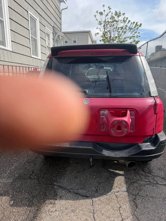 2000 Honda CR-V 1st Gen - Image 9 of 17