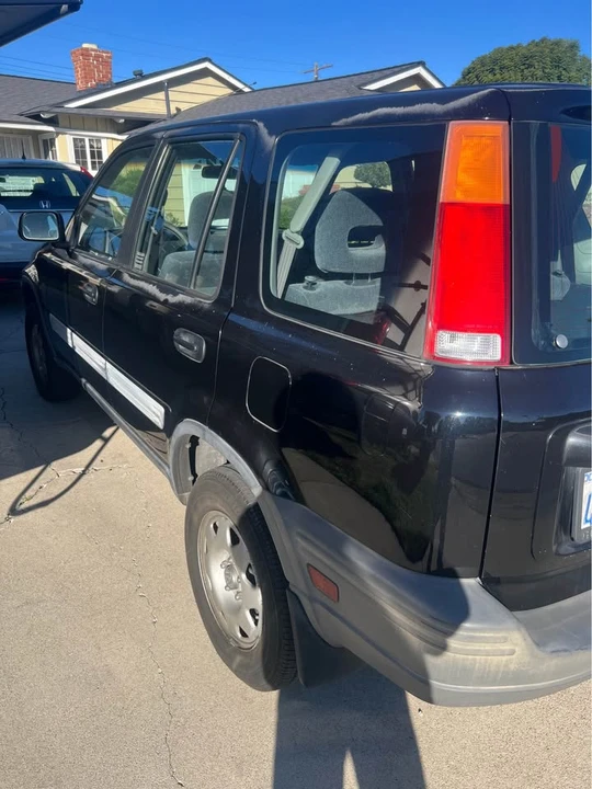 2000 Honda CR-V 1st Gen - Image 3 of 7
