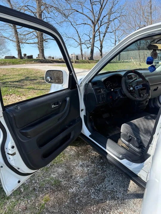 2000 Honda CR-V 1st Gen - Image 7 of 20