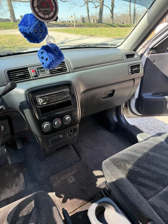 2000 Honda CR-V 1st Gen - Image 10 of 20