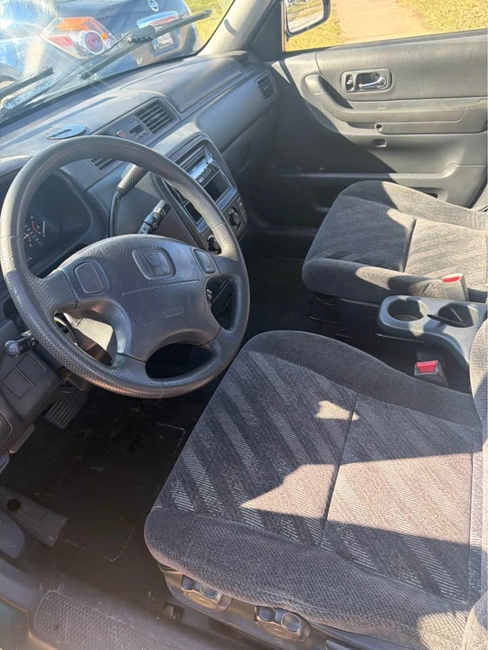 2000 Honda CR-V 1st Gen - Image 2 of 4