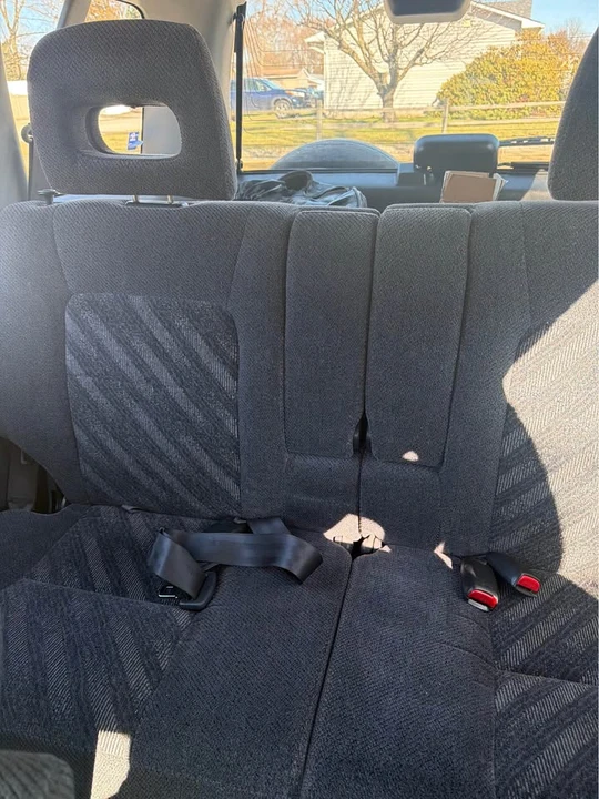 2000 Honda CR-V 1st Gen - Image 3 of 4