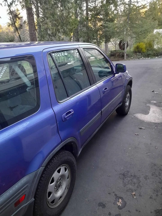 2000 Honda CR-V 1st Gen - Image 4 of 8