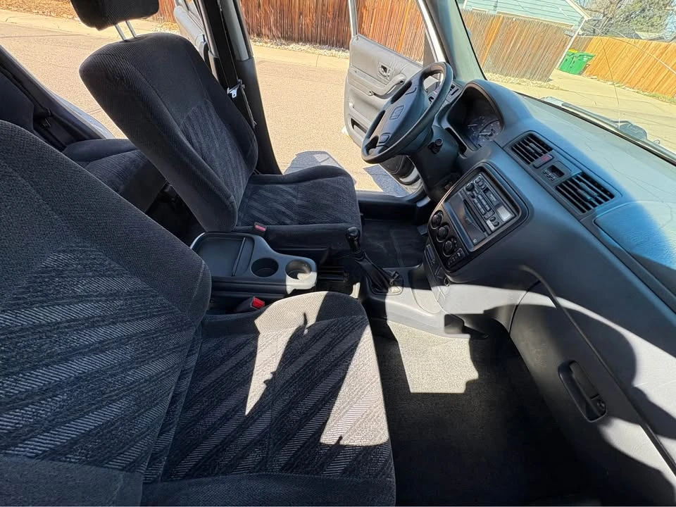 2000 Honda CR-V 1st Gen - Image 8 of 12