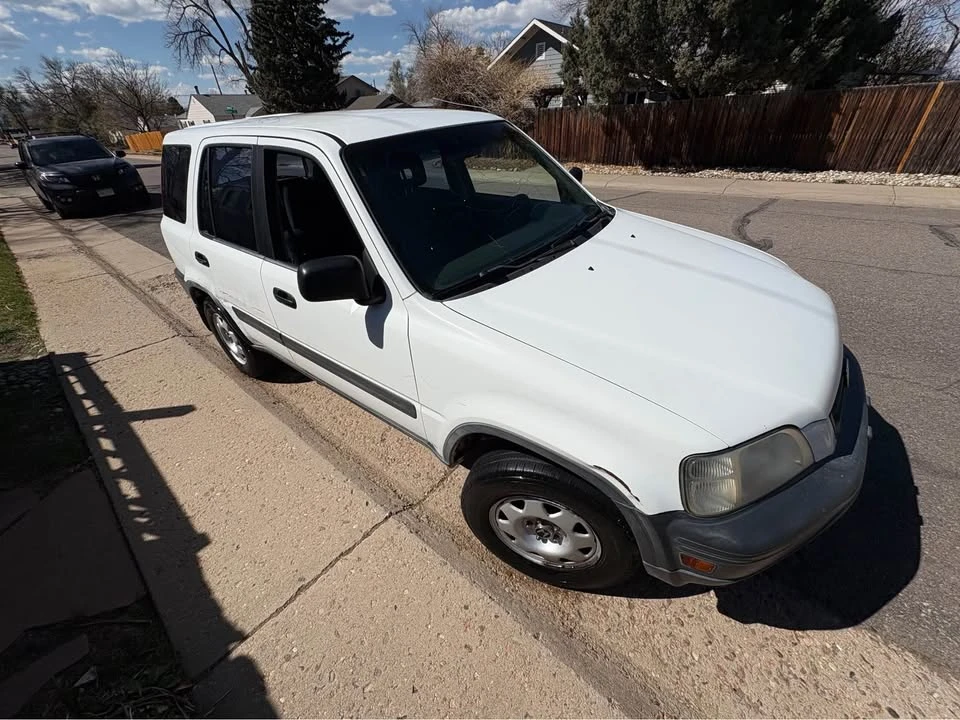 2000 Honda CR-V 1st Gen - Image 5 of 12
