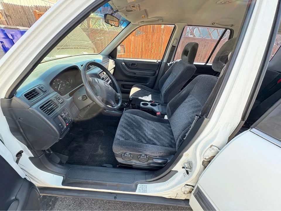 2000 Honda CR-V 1st Gen - Image 7 of 12