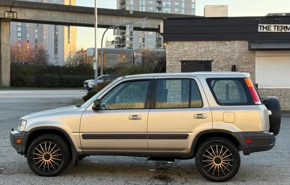 2000 Honda CR-V 1st Gen - Image 12 of 20