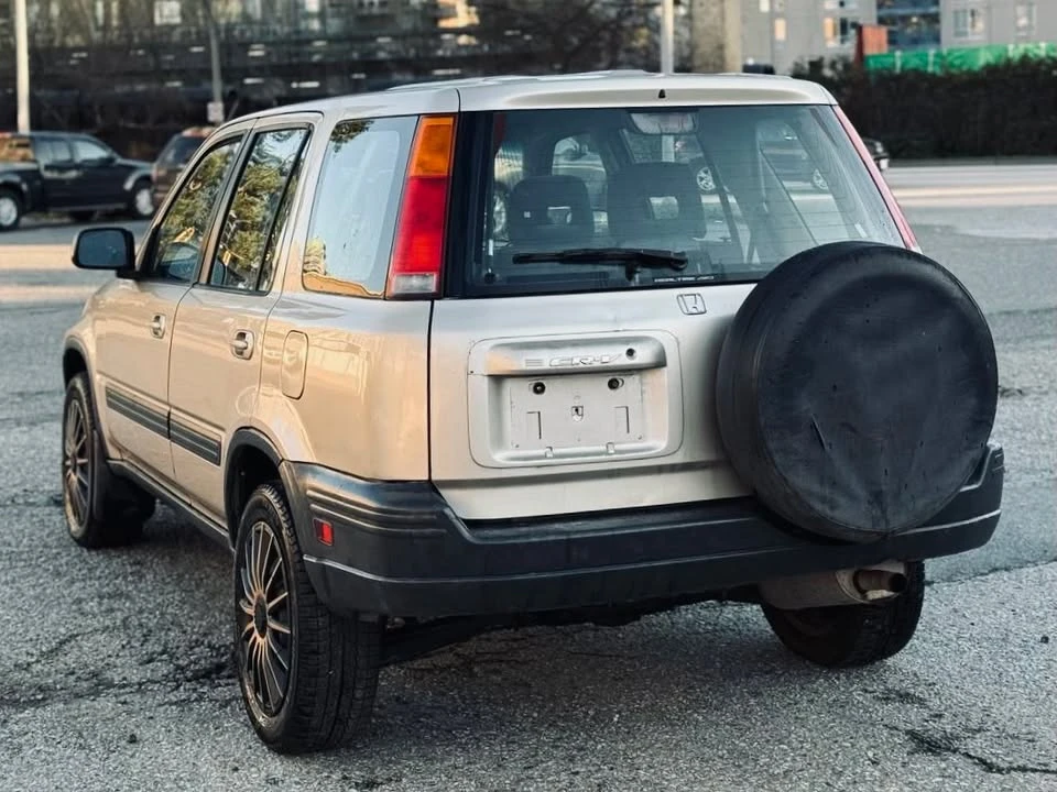 2000 Honda CR-V 1st Gen - Image 10 of 20