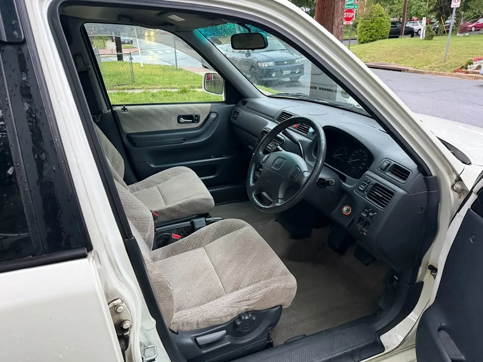 2000 Honda CR-V 1st Gen - Image 10 of 19