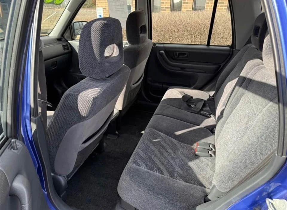 2000 Honda CR-V 1st Gen - Image 3 of 5
