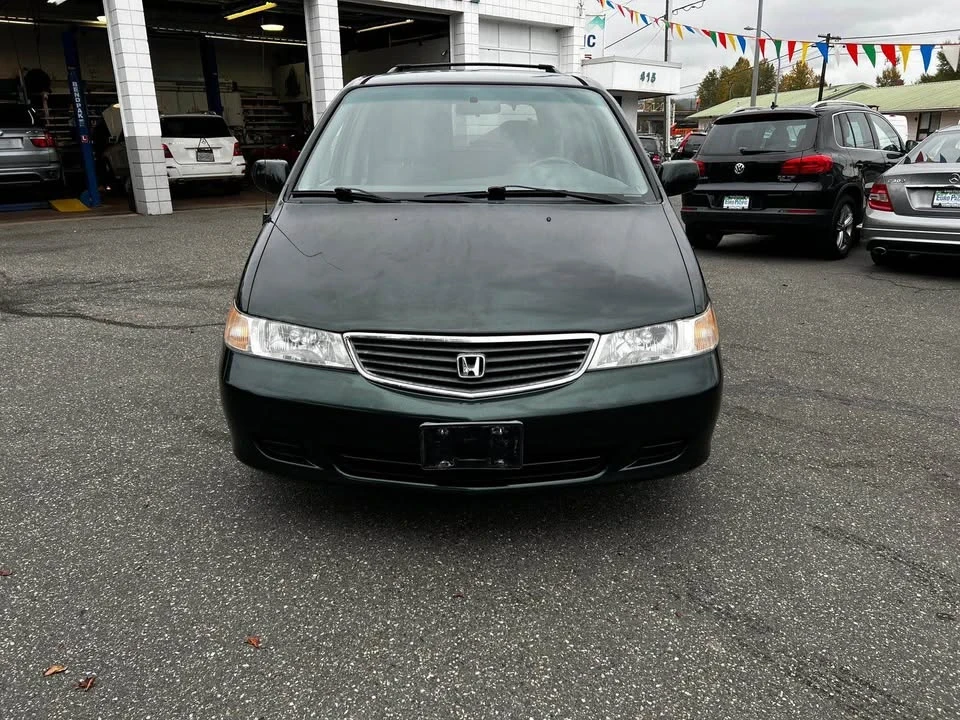 2000 Honda Odyssey - Image 2 of 11