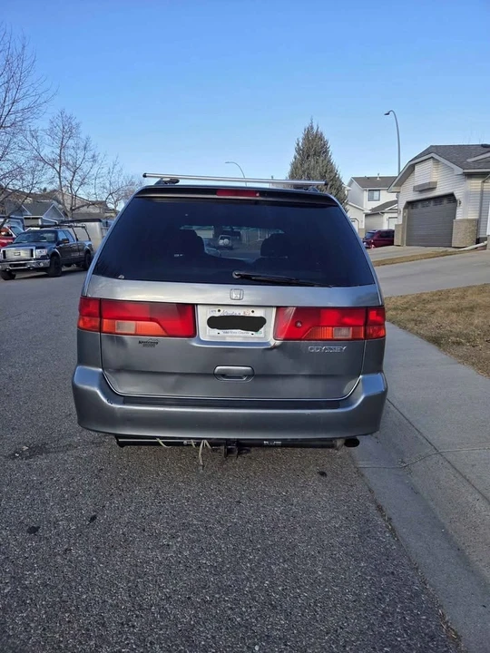 2000 Honda Odyssey - Image 2 of 10