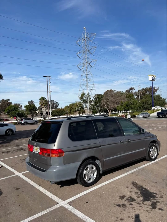 2000 Honda Odyssey - Image 4 of 10