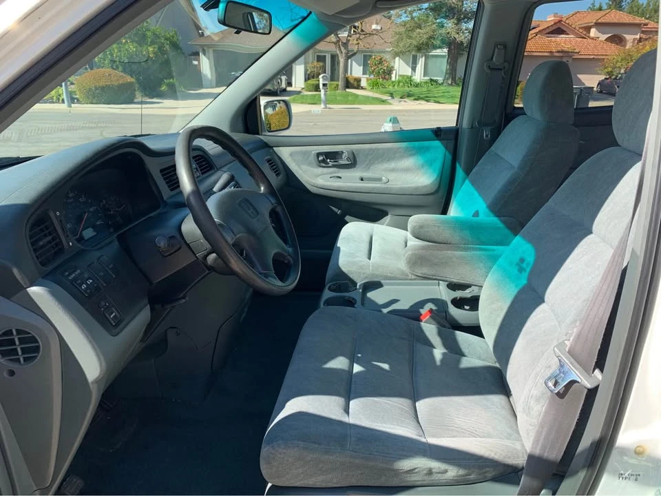 2000 Honda Odyssey - Image 8 of 13