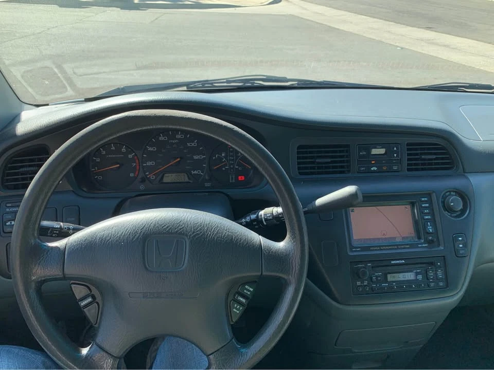 2000 Honda Odyssey - Image 12 of 13