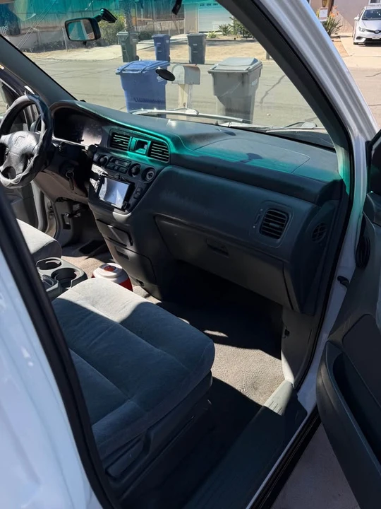 2000 Honda Odyssey - Image 11 of 12