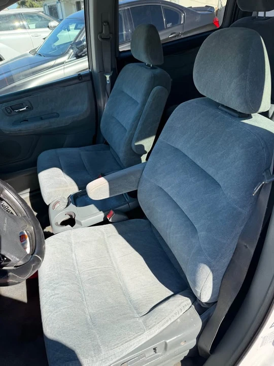 2000 Honda Odyssey - Image 8 of 12
