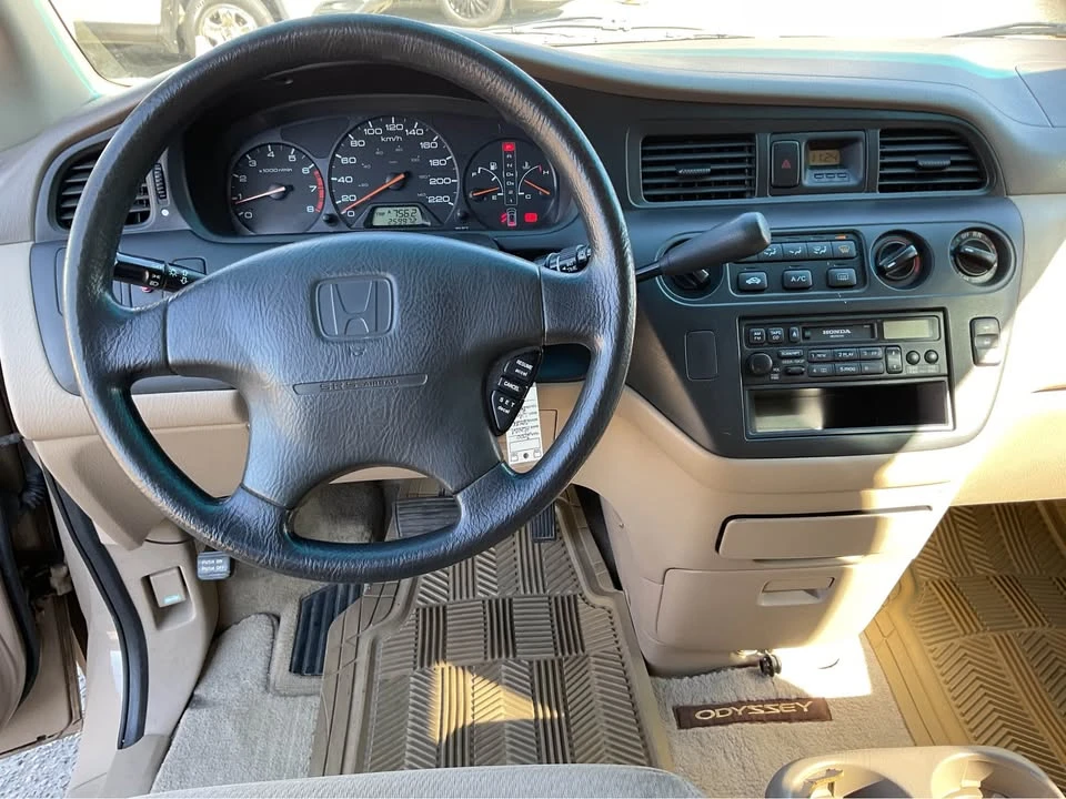 2000 Honda Odyssey - Image 14 of 18
