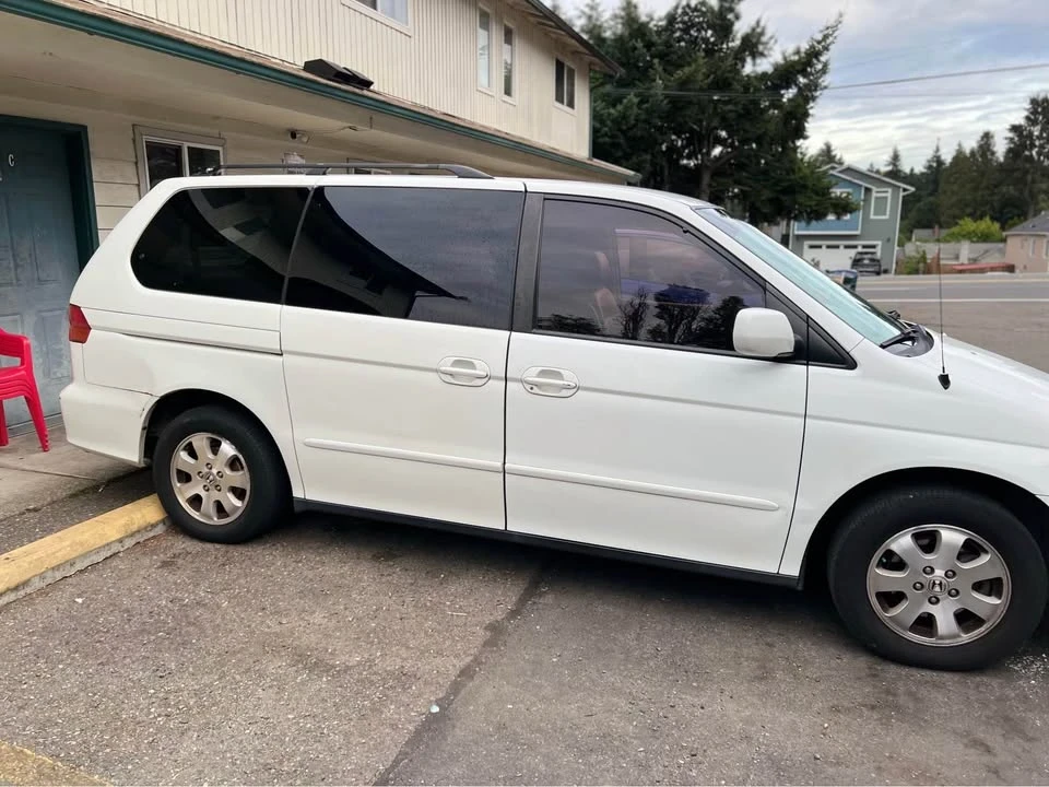 2000 Honda Odyssey - Image 3 of 11