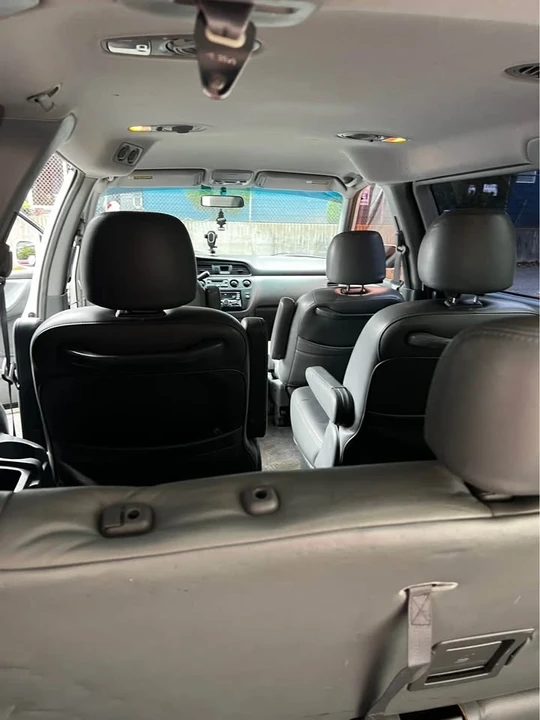 2000 Honda Odyssey - Image 9 of 11