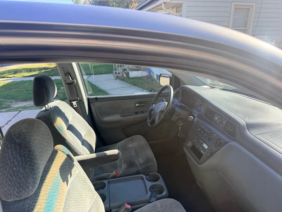 2000 Honda Odyssey - Image 10 of 10