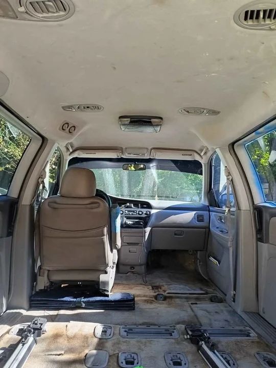2000 Honda Odyssey - Image 8 of 12