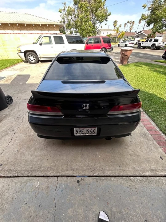 2000 Honda Prelude 5th Gen - Image 2 of 10