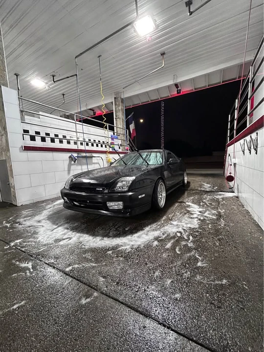 2000 Honda Prelude 5th Gen - Image 9 of 10