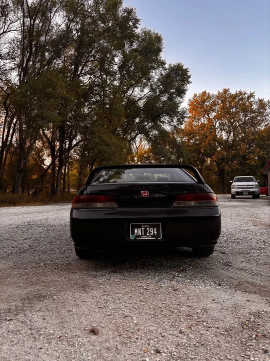2000 Honda Prelude 5th Gen - Image 4 of 8