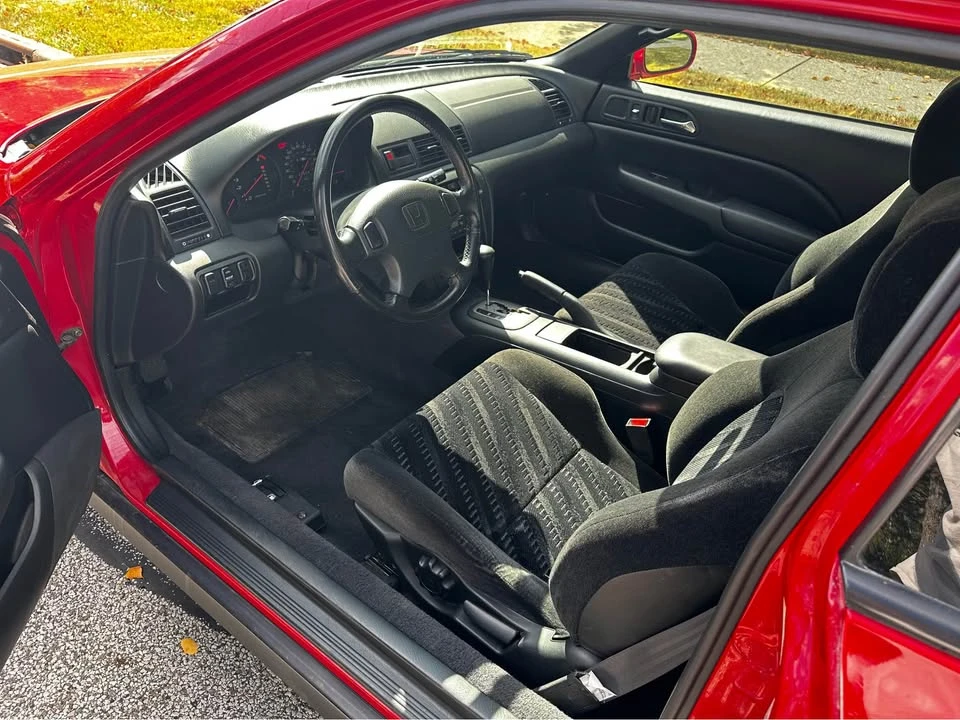 2000 Honda Prelude 5th Gen - Image 9 of 13