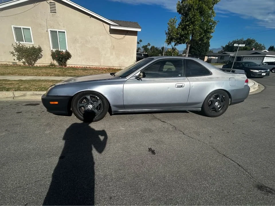 2000 Honda Prelude 5th Gen - Image 2 of 2