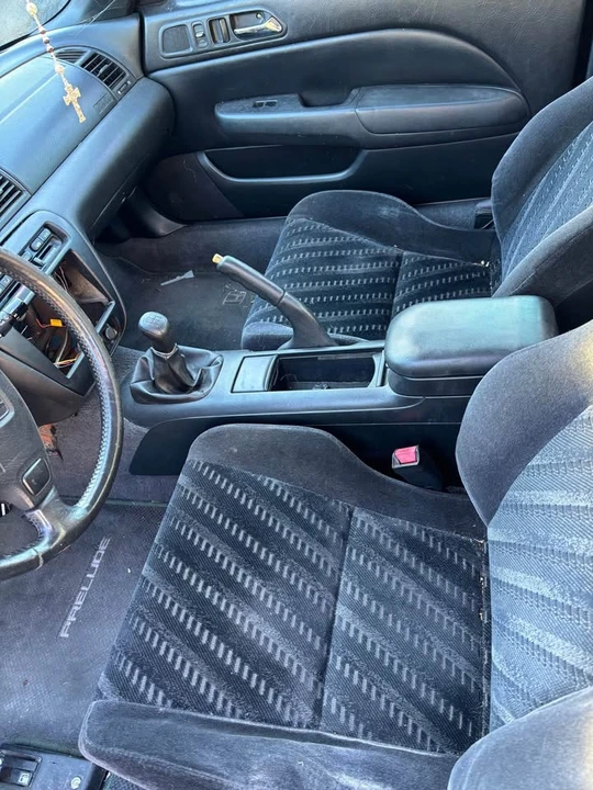 2000 Honda Prelude 5th Gen - Image 4 of 10