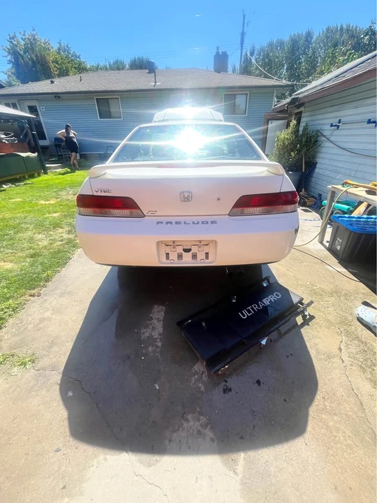 2000 Honda Prelude 5th Gen - Image 4 of 4