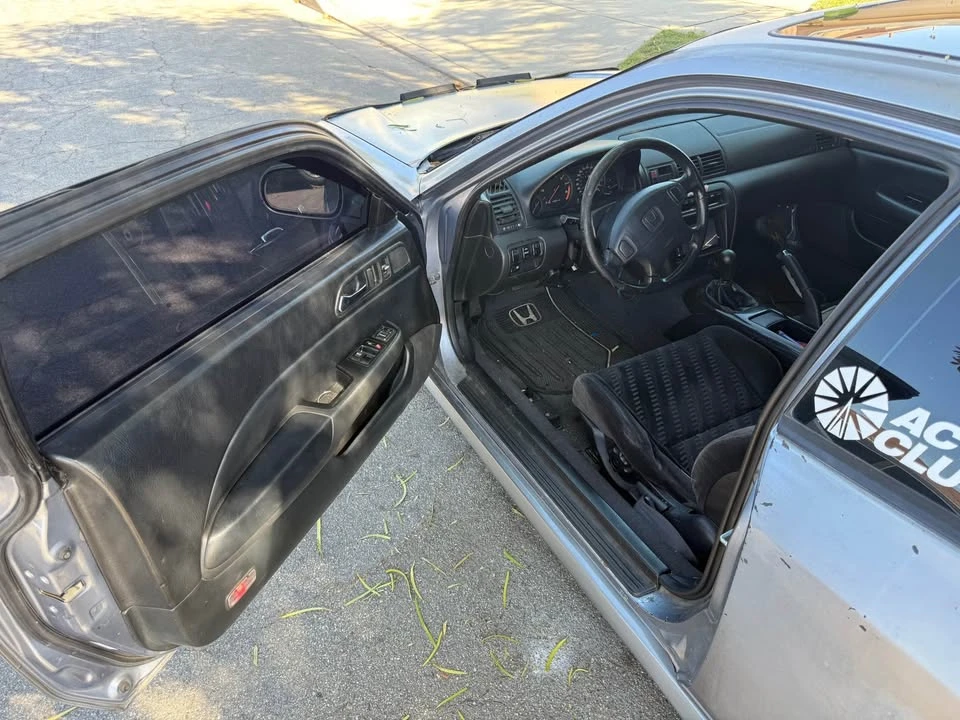 2000 Honda Prelude 5th Gen - Image 5 of 6
