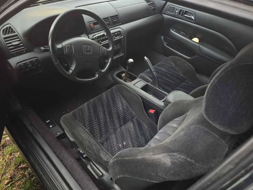 2000 Honda Prelude 5th Gen - Image 3 of 3
