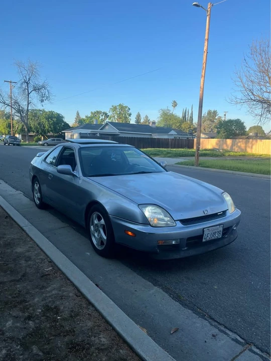 2000 Honda Prelude 5th Gen - Image 2 of 8