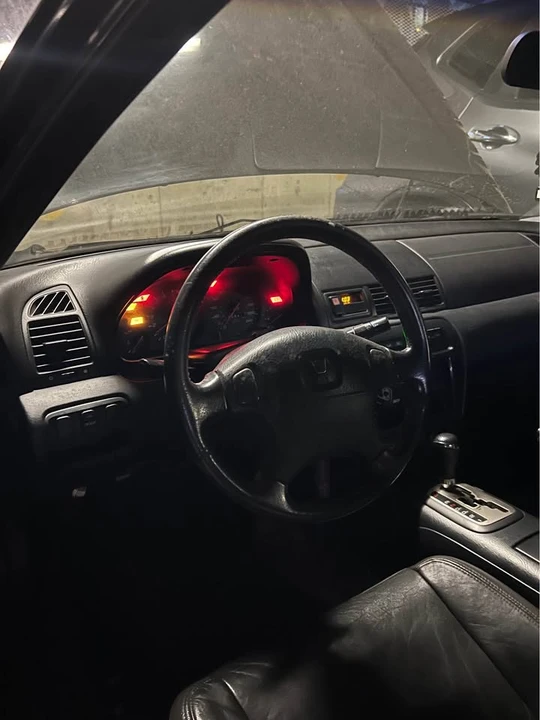 2000 Honda Prelude 5th Gen - Image 2 of 6