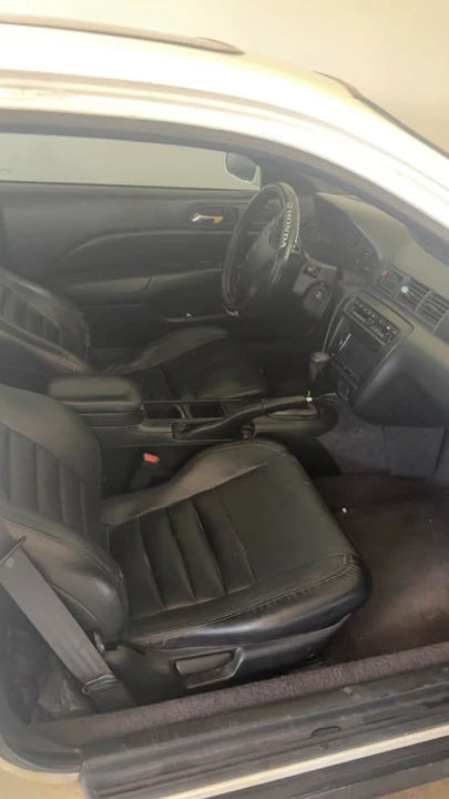 2000 Honda Prelude 5th Gen - Image 8 of 12