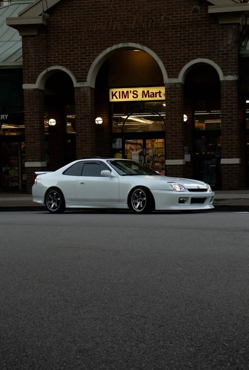 2000 Honda Prelude 5th Gen - Image 2 of 12