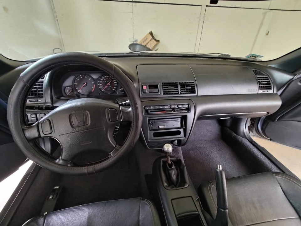 2000 Honda Prelude 5th Gen - Image 10 of 20