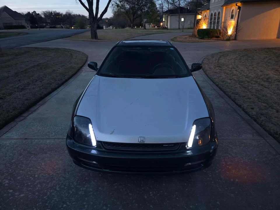 2000 Honda Prelude 5th Gen - Image 2 of 11